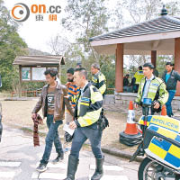 警方日前於西貢拘捕多名印巴籍偷渡客。（資料圖片）