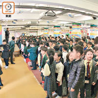 葵盛信義學校因空間不足，師生活動空間擠迫。