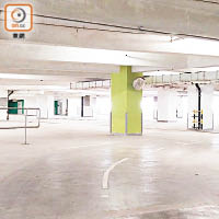 寶達邨停車場有四層空置，關注組認為領展只要開放一層，即可提供二百個電單車位。
