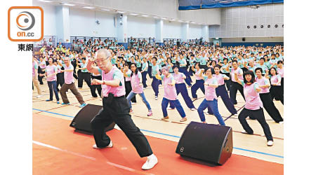 香港柏金遜症基金表示，耍太極可改善患者平衡力、肌肉協調等情況。