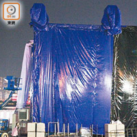 中國製帳篷物料未符消防要求是個唱被煞停原因。