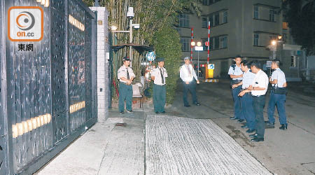 壹傳媒黎智英大宅上周六被兩男掟四玻璃樽。