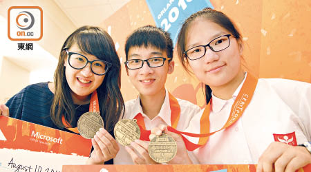 盧思晴（左起）、李柏希及明麗天在比賽中勇奪佳績，共贏得兩項冠軍及一項亞軍殊榮。