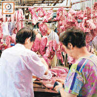 哮喘豬事件影響市民進食豬肉的意欲。（陳章存攝）