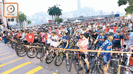 今屆單車節參加者較往年增兩成四。（資料圖片）