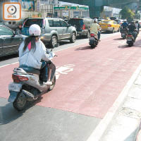 台灣市區的最右線，一般都被規劃作電單車專道。