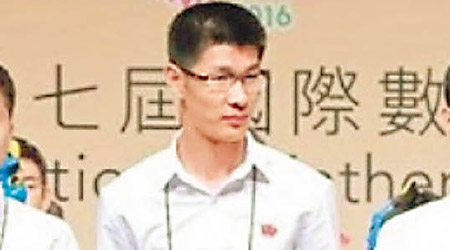 脫北青年七月來港參加國際數學奧林匹克比賽後，離隊到南韓駐港總領事館尋求庇護。（傳真社圖片）