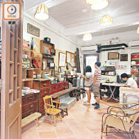 香港故事館已由藍屋遷往慶雲街，即黃屋地下。