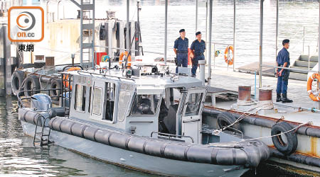海關早前新增淺水巡邏艇，以協助在沿岸淺水區域的追截及打擊工作。（資料圖片）