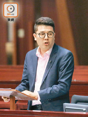 劉國勳將發起區議員聯署，反映加薪幅度低嘅意見。