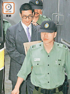 冼錦華因接受夜總會女東主提供奢華消遣及免費性服務而被判監禁。（資料圖片）