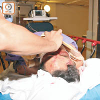 遇襲事主頭及臉被踢至重傷。