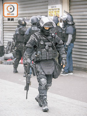 警隊欲購入法國警方現使用的防暴套裝，較現時警隊使用的裝備更靈活。