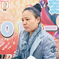 內地家長 謝女士：「跨境校網亂咁派，好多內地家長都租屋攞地址報學校。」