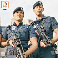 葉君幼（左）為三項鐵人健將，曾任機場特警。（資料圖片）