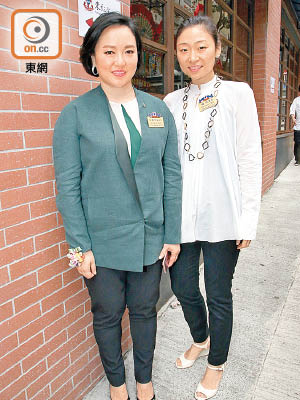 副主席文穎怡（左）同總理趙怡（右）喺東華合作無間。