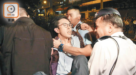吳文遠在佔西現場被捕。
