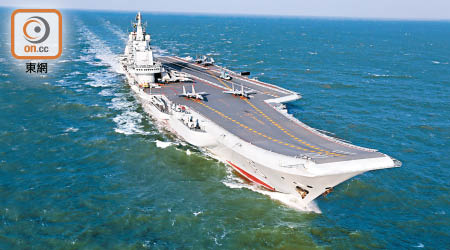 中國首艘航空母艦遼寧號今起訪港五天。（資料圖片）