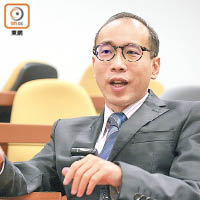 陳偉強認為香港回歸二十年，司法制度應該「本地化」。