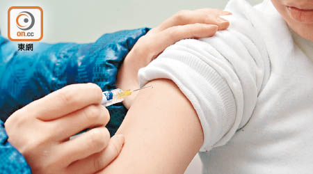 現時流感疫苗保護力維持半年，港大正研究將效力延長至一年。