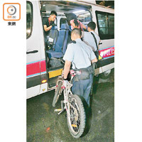 警方起回被偷單車等贓物。