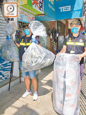 油麻地<br>海關人員檢走金屬空氣過濾器及大麻花調查。