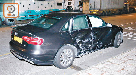 涉意外私家車的車身嚴重撞毀。（陳家富攝）