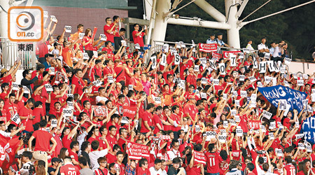 香港球迷近年多次於比賽舉行前噓國歌。（資料圖片）