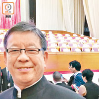 陳雲生批評律政司拖延佔中案檢控，疑受某些勢力干預。