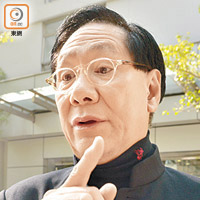 控方指曾蔭權於事件曝光後的種種舉動均顯示與鄭經翰（圖）等人在互相保護。