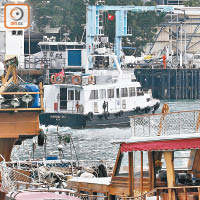 鴨脷洲<br>海事處船隻昨晨在鴨脷洲海旁道外水域巡邏。