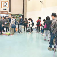 台北<br>由台北返港的李小姐延誤近三小時，不少乘客呆等上機。