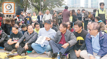 違法佔領行動發生逾三年，但律政司仍未檢控包括黎智英在內的三十九名佔中搞手。（資料圖片）