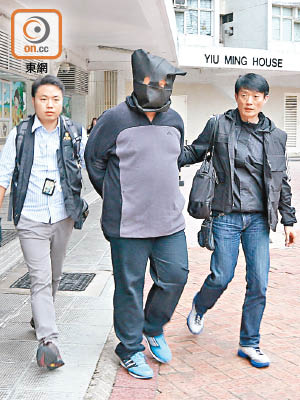 被告羅俊彥（中）昨於高院承認與十六歲以下男子作同性肛交等七項控罪。（資料圖片）
