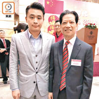 盧溫勝（右）講笑話想移民台灣，旁為吳志龍。