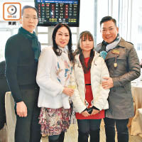 副主席陳達華（右一）同太太李玉佩（左二）帶埋女兒（右二）及家人齊齊出席活動，好似家庭聚會咁溫馨。