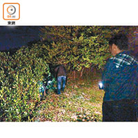 台灣警方昨晚到潘女被棄屍的地點尋屍。（宋江洪攝）
