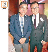 陳家豪（左）裝嵌嘅土炮電腦頗受歡迎，旁為香港軟件行業協會會長楊全盛。