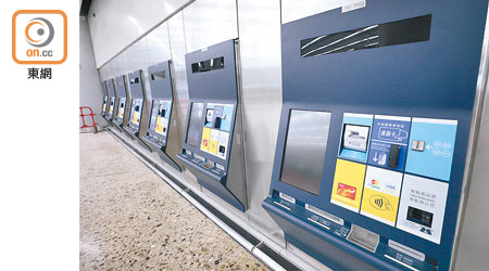 香港高鐵站未能直接購買內地各高鐵線的車票。（資料圖片）