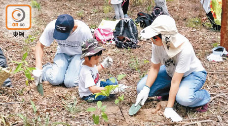 植樹活動希望以本地樹種吸引多樣生物來棲息。（受訪者提供）