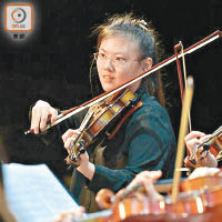 確診多動症和亞氏保加症的欣樺現成為樂團首席小提琴手。