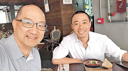 譚志源（左）約陳岳鵬（右）食早餐傾前程。（互聯網圖片）