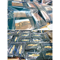 可卡因毒品包裝上有駱駝圖案（上）及汽車標誌圖案（下）。