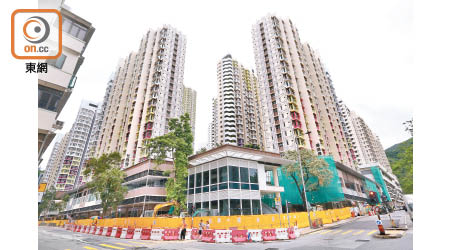 深水埗蘇屋邨重建項目交樓日期一再延遲，影響過萬人「上樓」進度。（黃雄攝）