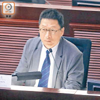 潘焯鴻指一六年底以電話向港鐵工程總監黃唯銘提及剪鋼筋事件。