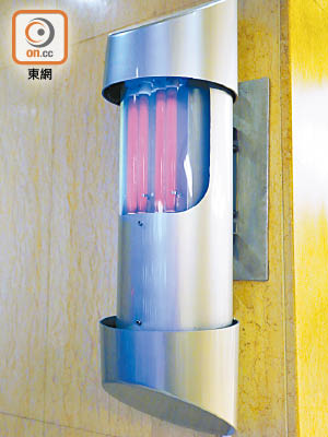 韓製光觸媒捕蚊器發揮戶外滅蚊效果良好。