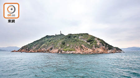 東大嶼建人工島，惹人爭議。