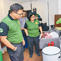 菲律賓緝毒署人員在公寓內發現製毒廚房。（互聯網圖片）
