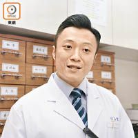 徐澤昌提醒市民注重保護喉嚨、背部、頸後及口鼻部位。