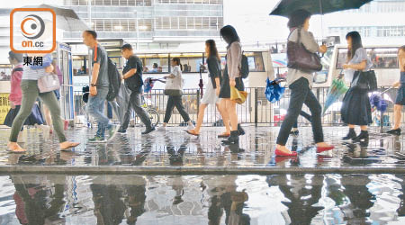 香港屢爆奇難雜症<br>2018 新風土病類鼻疽<br>香港首宗錄得的人類感染類鼻疽個案在1983年，過去廿年共錄得61宗，大部分個案為本地感染，並有持續出現趨勢。